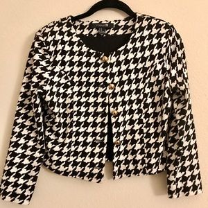 Cropped Blazer (Black/White)
